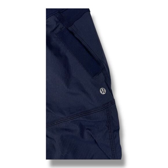 Lululemon Studio Capri Athletic Cropped Pants Navy Blue Size 6 - Picture 7 of 8